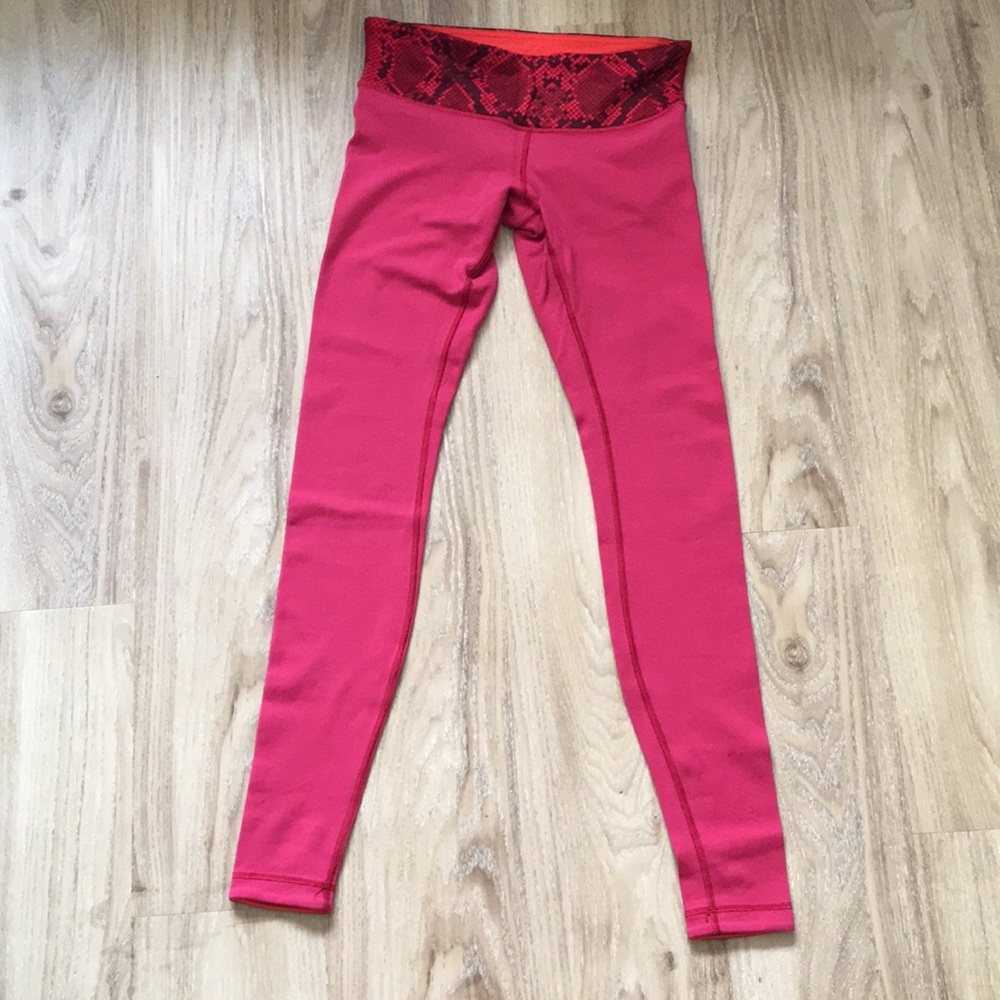 Lululemon Wunder Under Reversible Leggings Sz 6